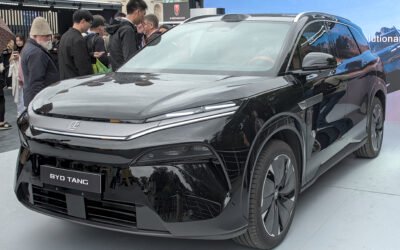 Tesla Robotaxis Put BYD’s SUV Push in the Spotlight