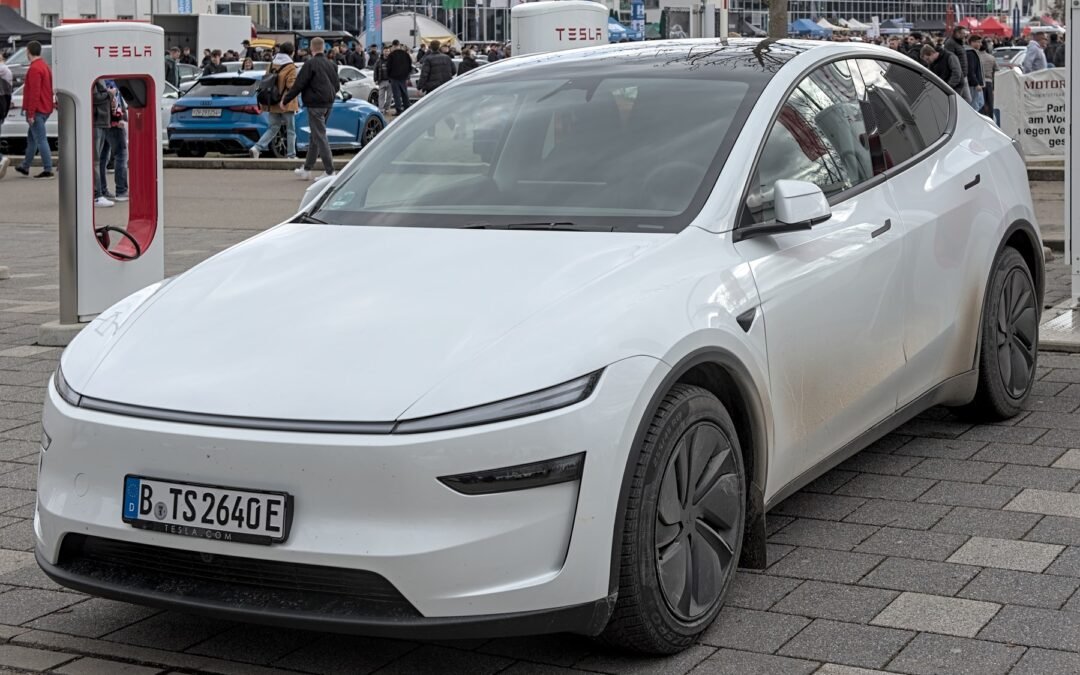 Tesla FSD Hits 160 Million Kilometres Down Under